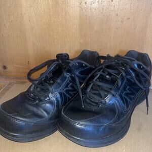 New Balance 577 Mens Comfort Walking Shoes MW577BK Black Size 9